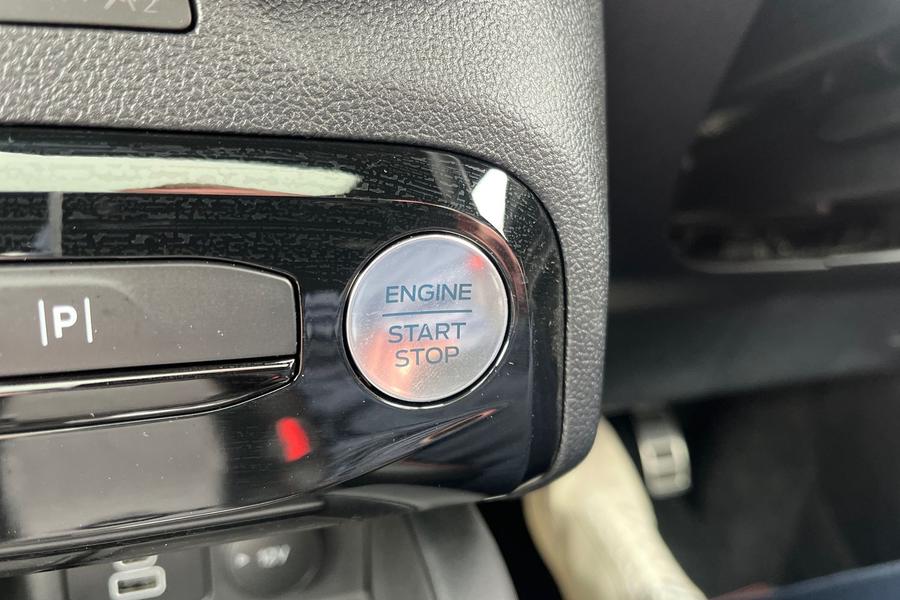 Ford Kuga Photo autoimg-91045ff297d2d7ddaced45ba9f5f0119f30084e3.jpg