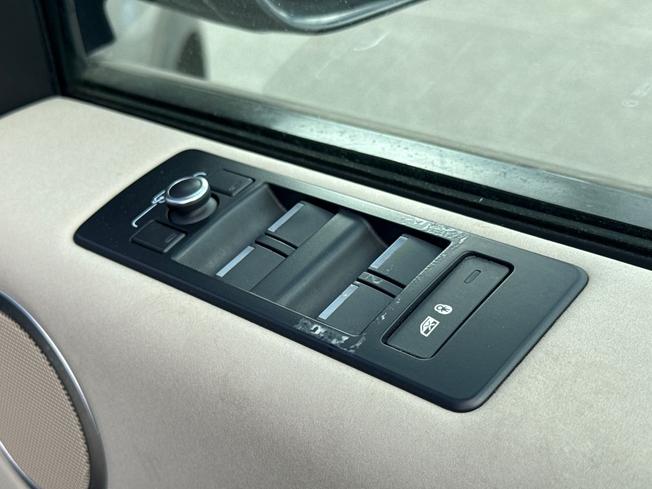 Land Rover Discovery Photo 26
