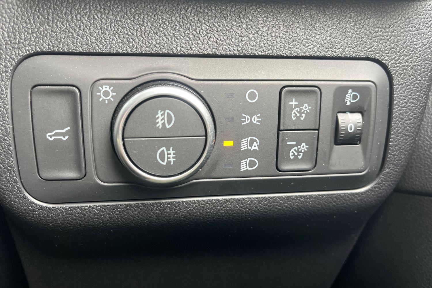 Ford KUGA Photo 29