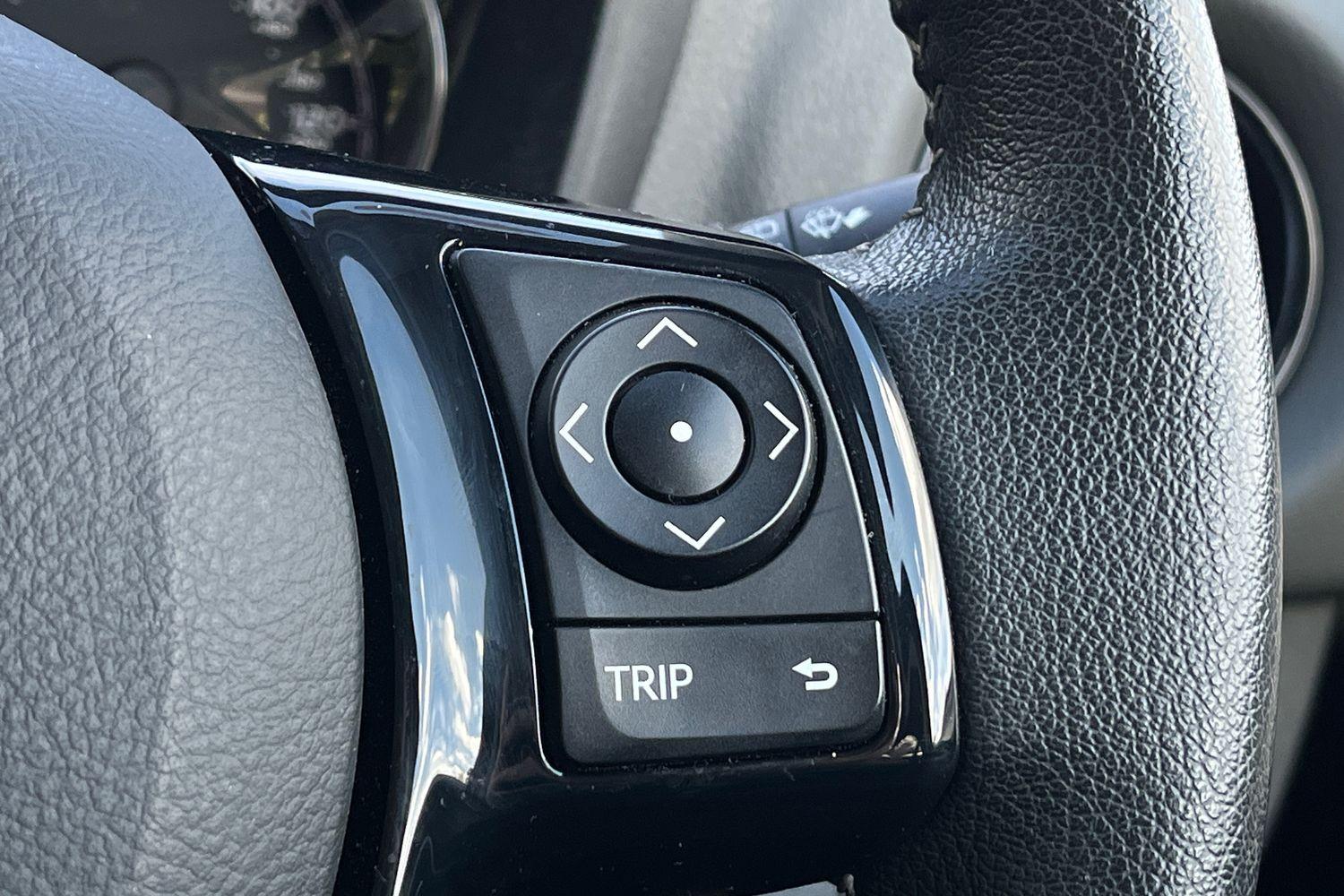 Toyota Yaris Photo 34
