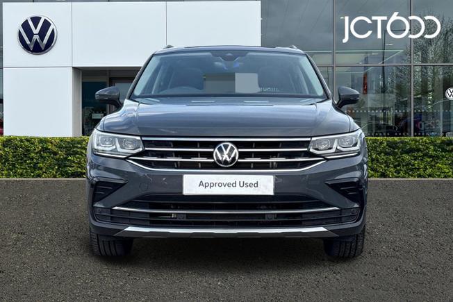 VOLKSWAGEN Tiguan Photo 8