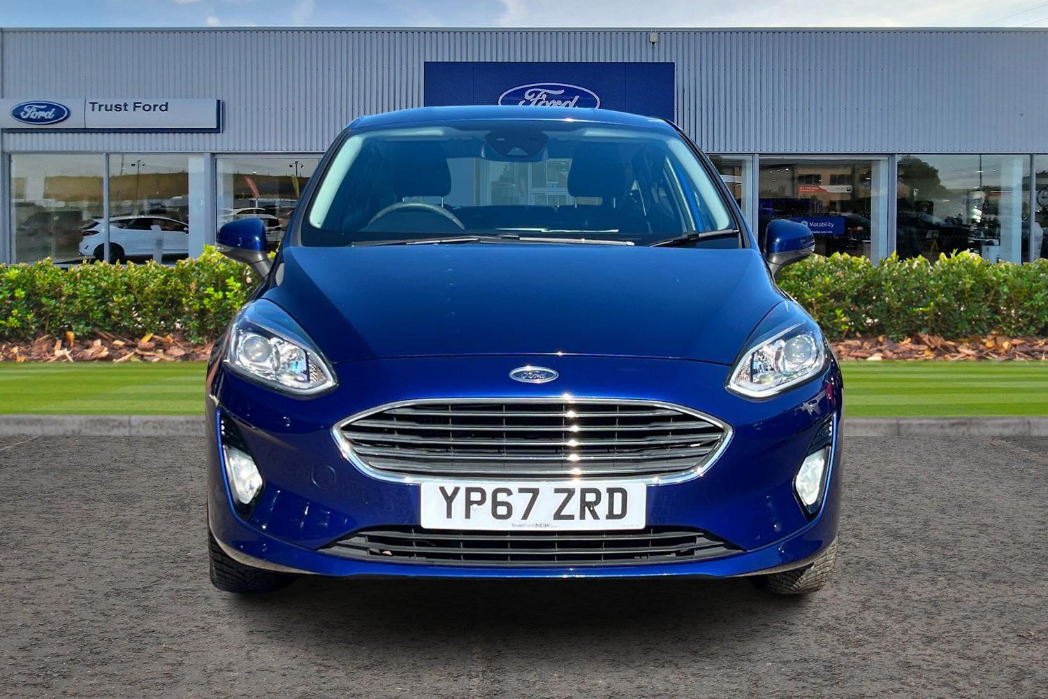 Ford FIESTA Photo 5