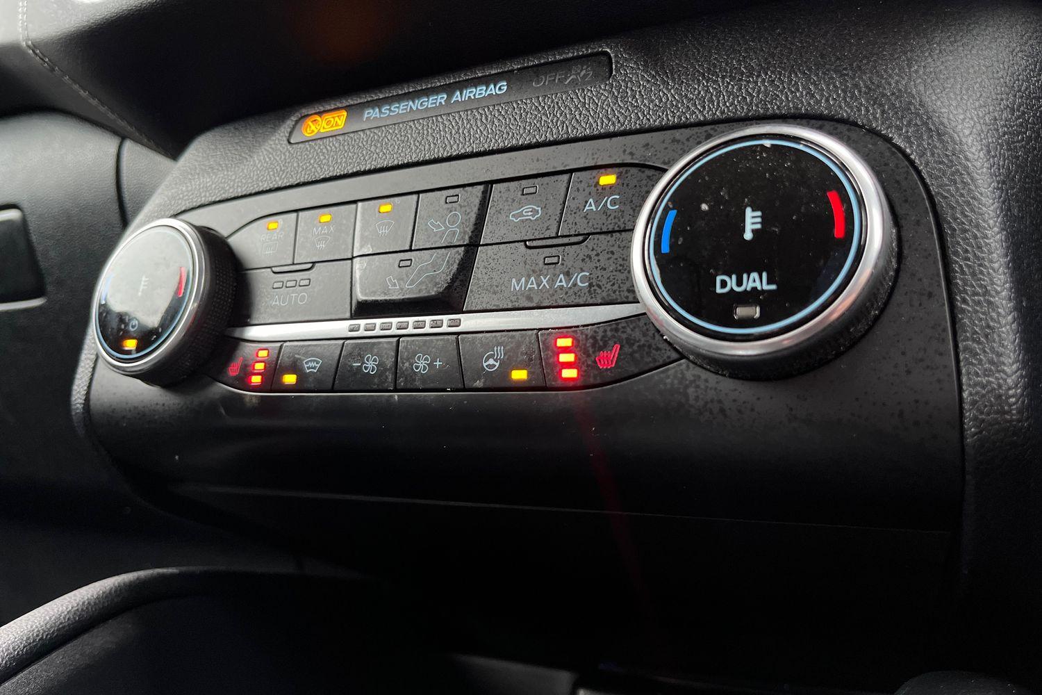 Ford Kuga Photo 32