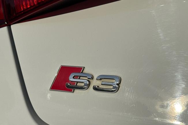 AUDI S3 Photo 28
