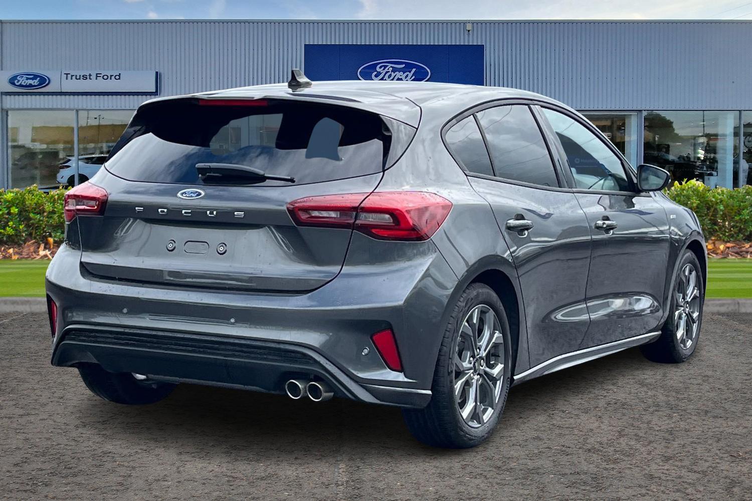 Ford FOCUS Photo 3