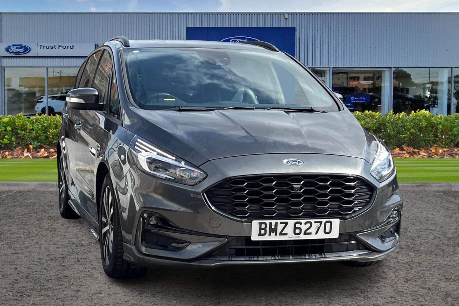 Ford S-MAX Photo 0