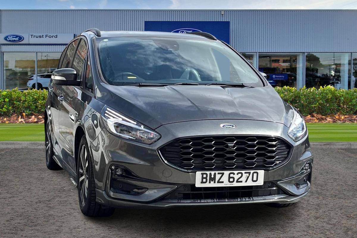 Ford S-Max listing photo