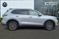 VOLKSWAGEN Tiguan Photo 4