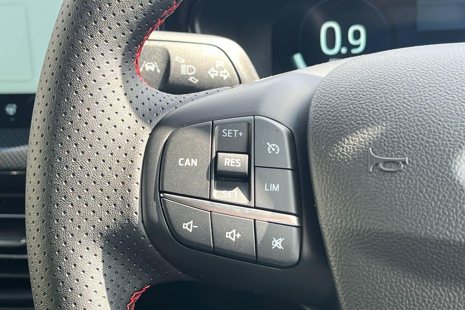 Ford FOCUS Photo 28