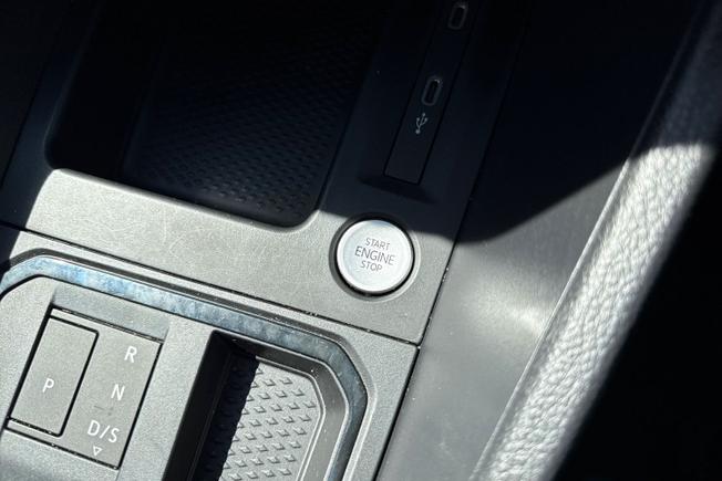 VOLKSWAGEN Caddy Photo 33