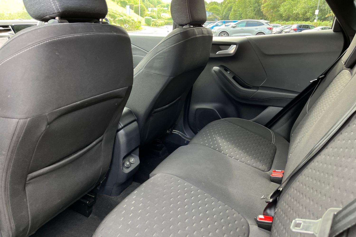 Ford Puma Photo 37