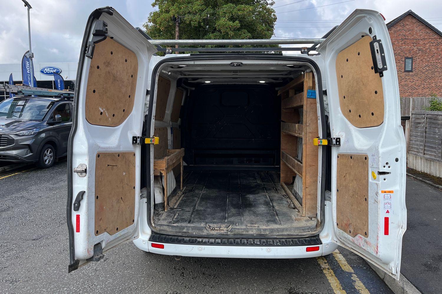 Ford TRANSIT CUSTOM Photo 5