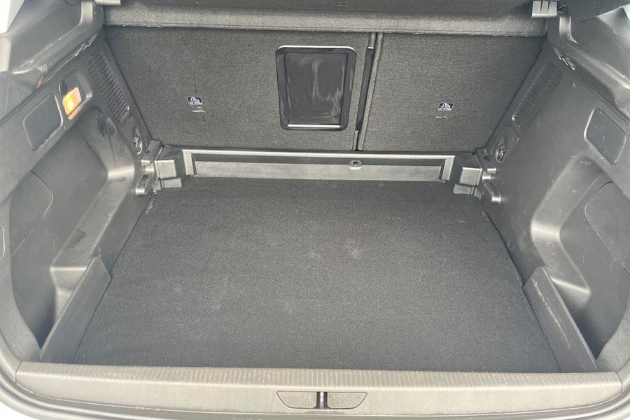 Vauxhall GRANDLAND Photo autoimg-912eb07e1a269f70fd6bcd4b4d698ca1a3154d1e.jpg