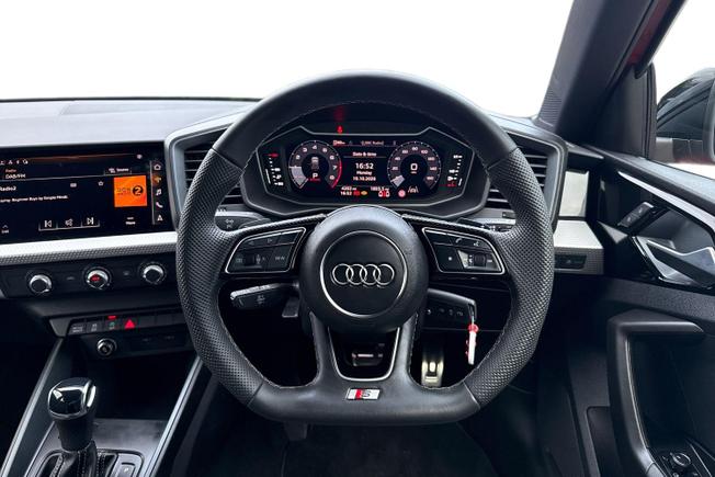 AUDI A1 Photo 12