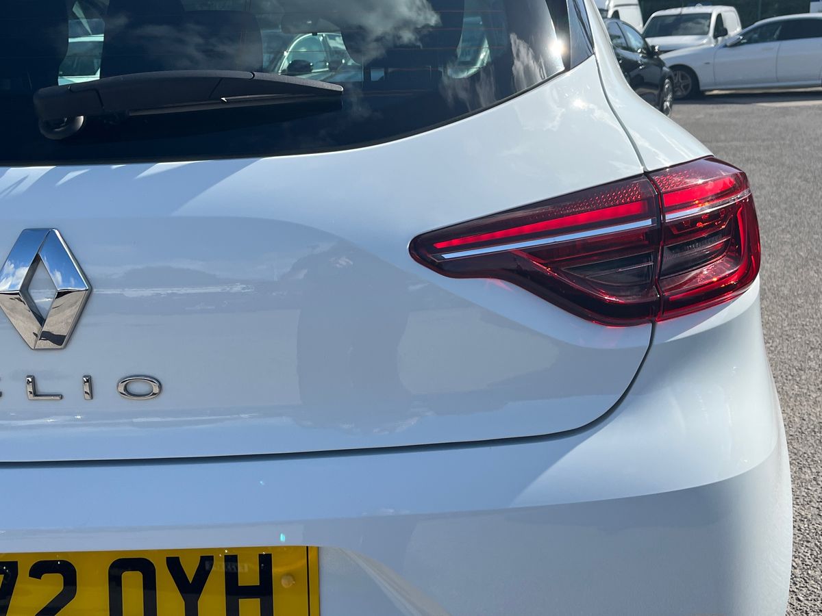 Renault Clio Photo 18