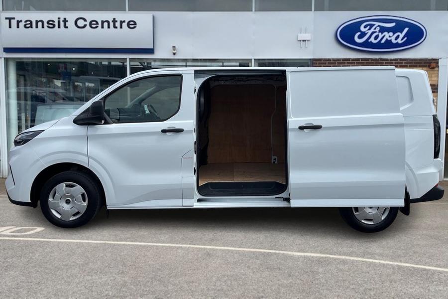 Ford TRANSIT CUSTOM Photo autoimg-913a2d3f39c76d76a27e60f6094cee01ab37a5c8.jpg