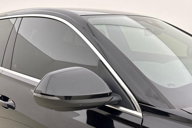 AUDI Q8 Photo 20