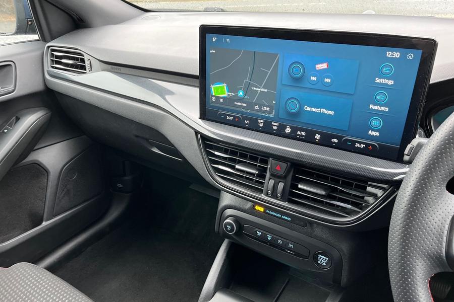 Ford FOCUS Photo autoimg-913cdd63308d5087e62030b065e93adff78a62e8.jpg