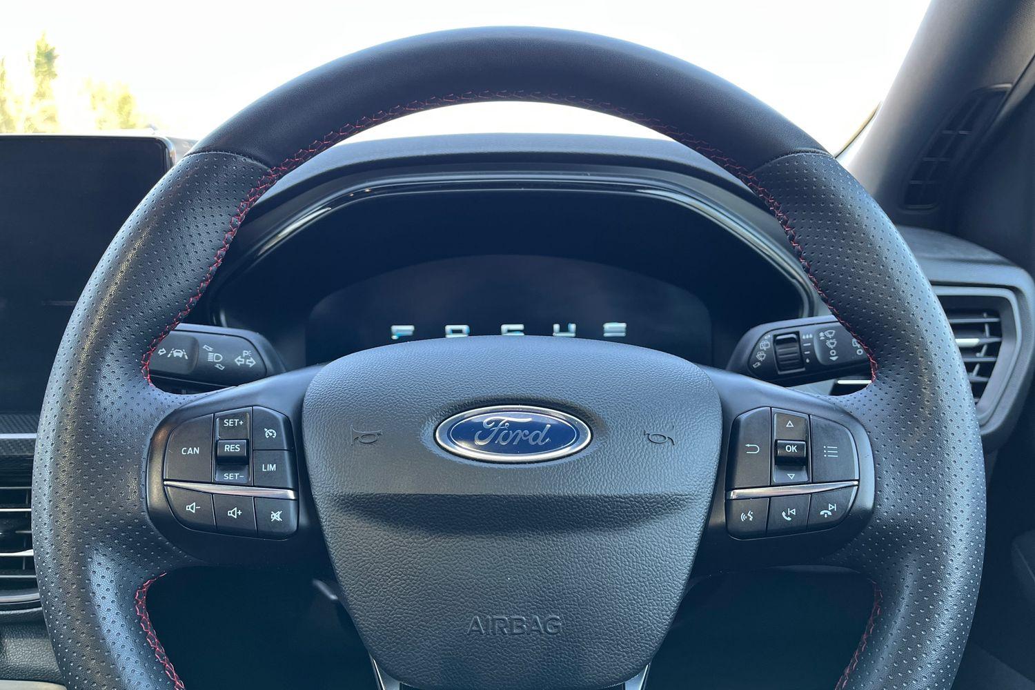 Ford Focus Photo 11