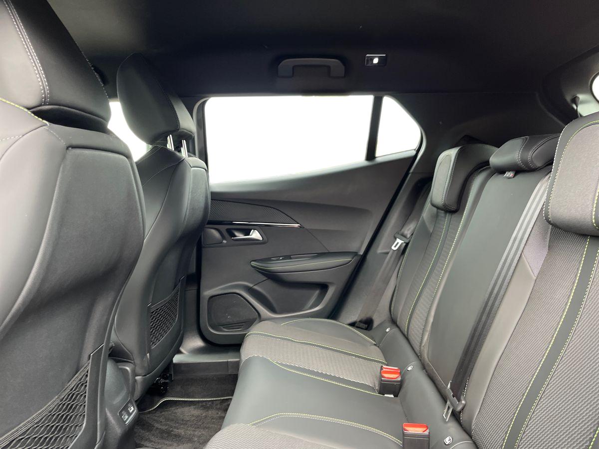 Peugeot 2008 Photo 3