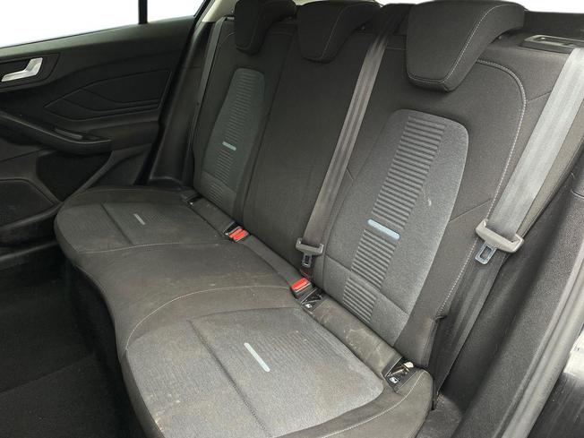 Ford Focus Photo 9