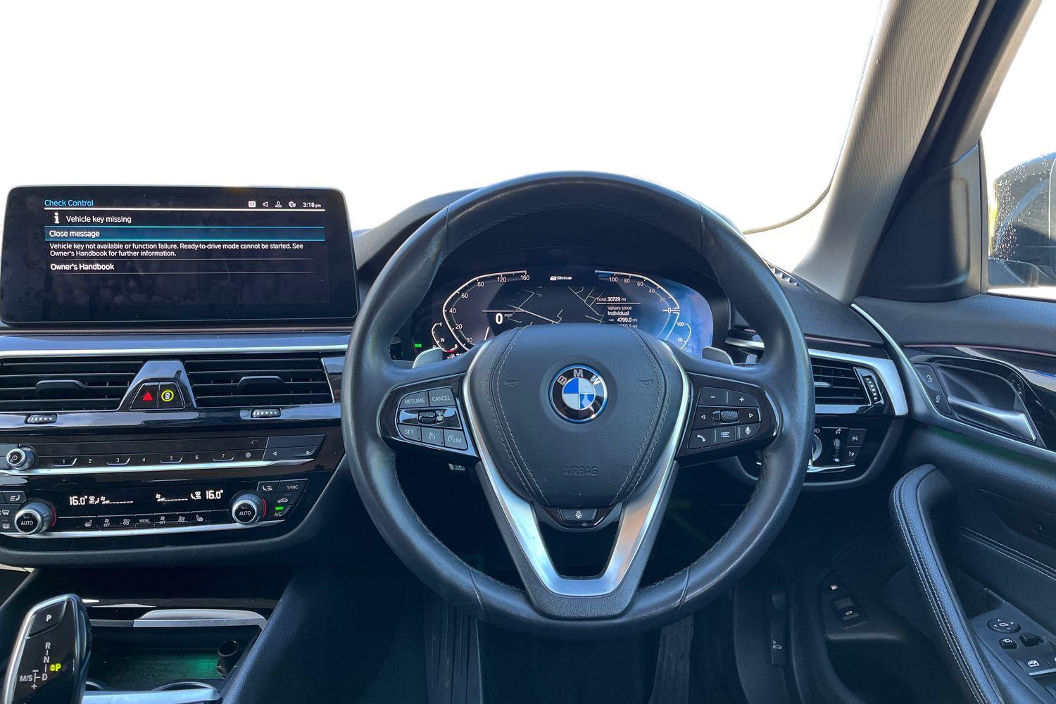 BMW 5 SERIES Photo 10