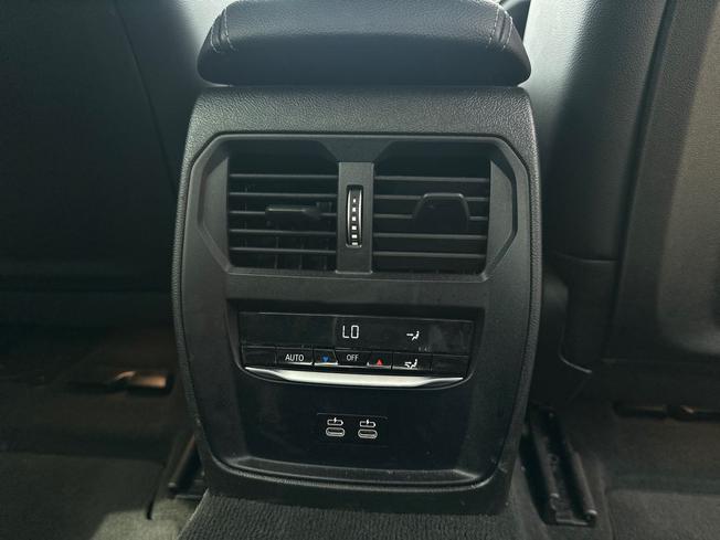 BMW 3 Series Photo 31