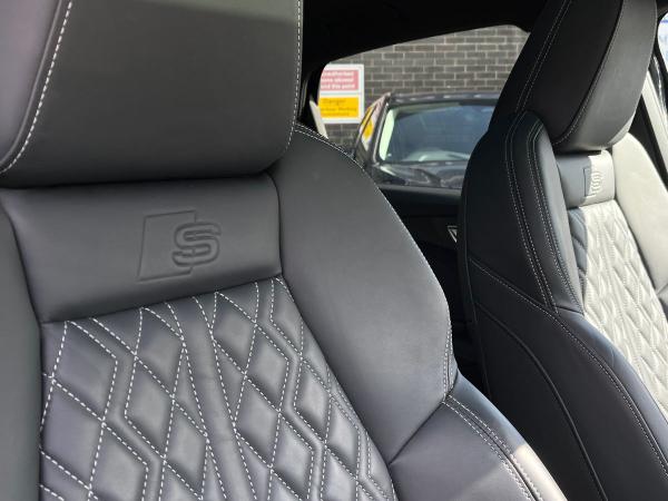 Audi Q4 e-tron Photo autoimg-914edbedf6879072e5d616e3c9159f26433fd8ff.jpg