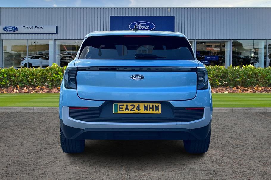 Used Ford EXPLORER 7