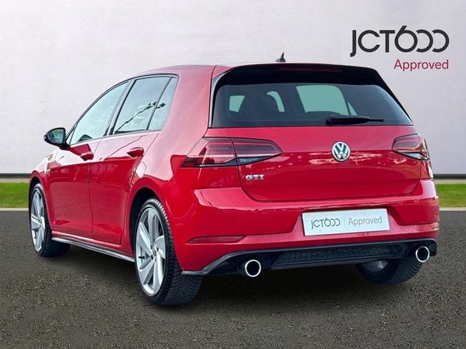 VOLKSWAGEN Golf Photo 3