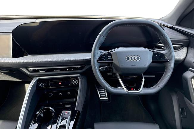 AUDI Q5 Photo 11