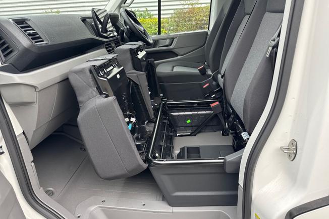 VOLKSWAGEN Crafter Photo 27