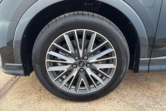 AUDI Q3 Photo 53