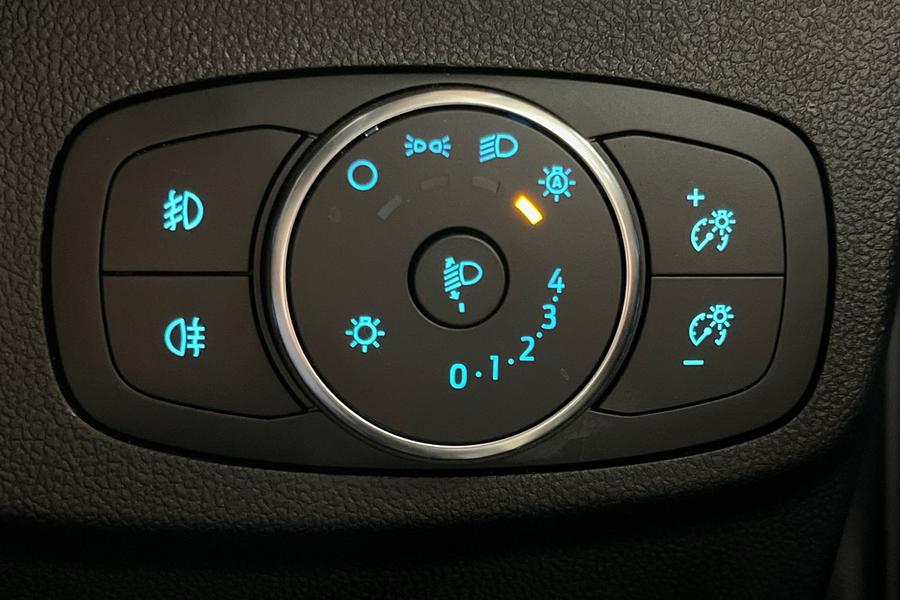 Ford Focus Photo autoimg-915fa6d772f6f1503dfaafa488b85443b141ef98.jpg