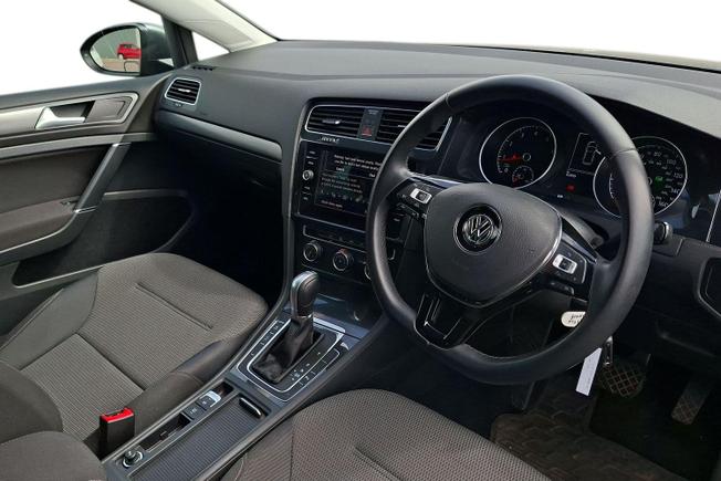 VOLKSWAGEN Golf Photo 6