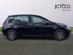 VOLKSWAGEN Golf Photo 4
