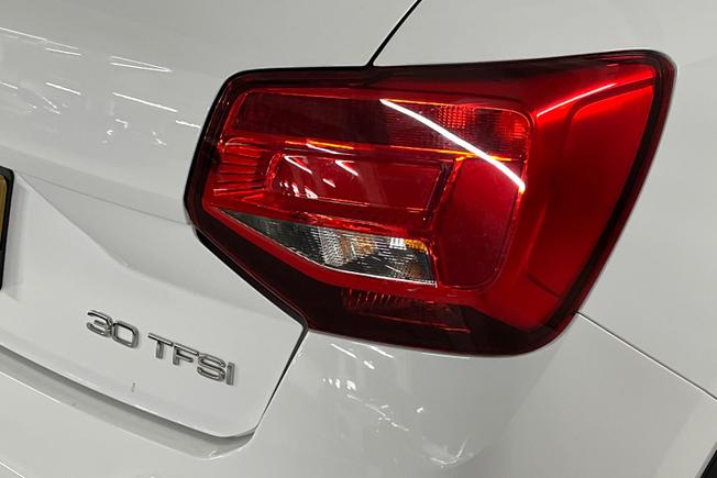 AUDI Q2 Photo 18