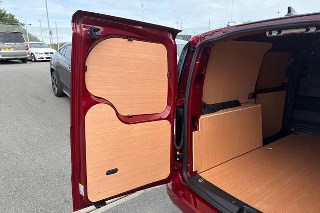 VOLKSWAGEN Caddy Maxi Photo 24