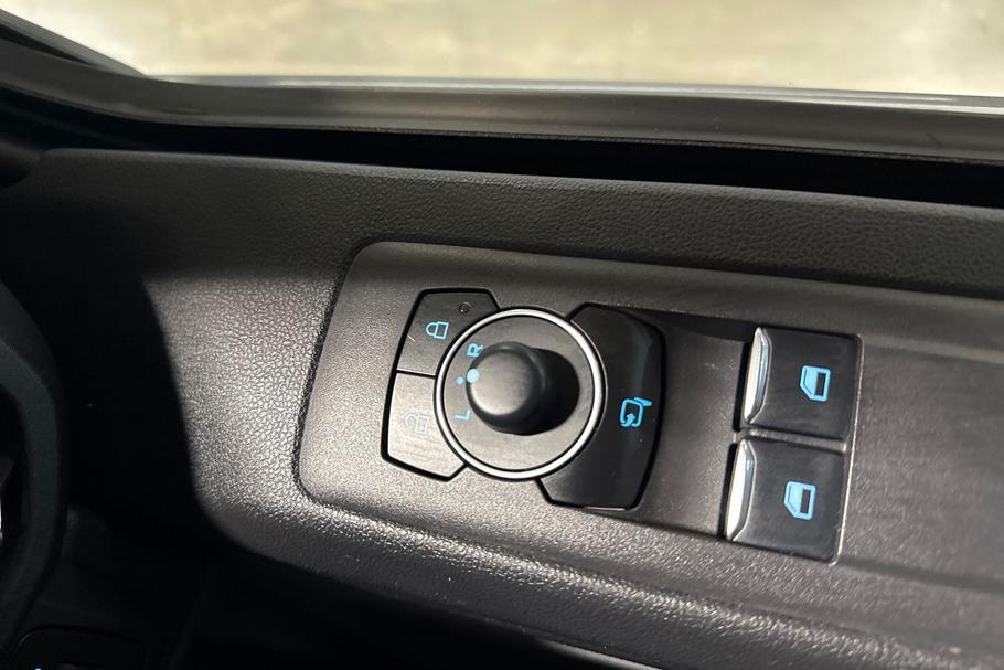 Used Ford E-TRANSIT CUSTOM WR75HZD 34