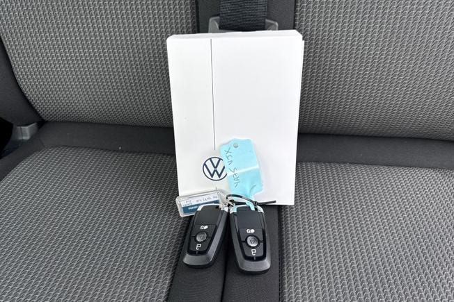 VOLKSWAGEN Transporter Photo 50