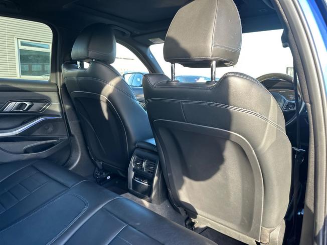 BMW 3 Series Photo 42