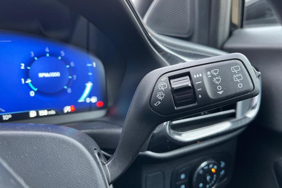 Ford PUMA Photo autoimg-916d981a5b9cc066a5be5cfcb23492769e254af9.jpg