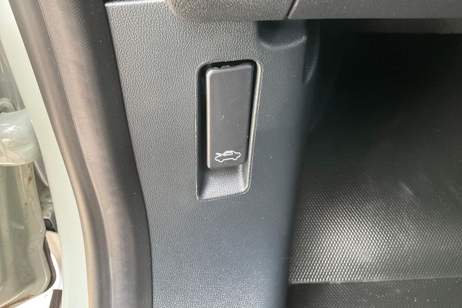 Ford E-TRANSIT COURIER Photo autoimg-916e97e09ee96b0c8e5c1185128ac8a21ac24c2b.jpg