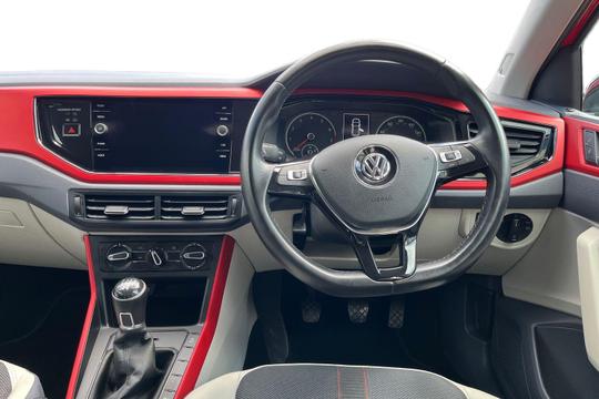 Volkswagen Polo Photo autoimg-916f79e2a59d0e37d5518a8a4eb7ddd6b0aa08df.jpg