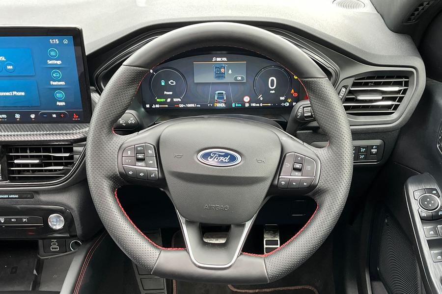 Ford KUGA Photo autoimg-917480a843b67fd93146e6a2146fb493679ad507.jpg