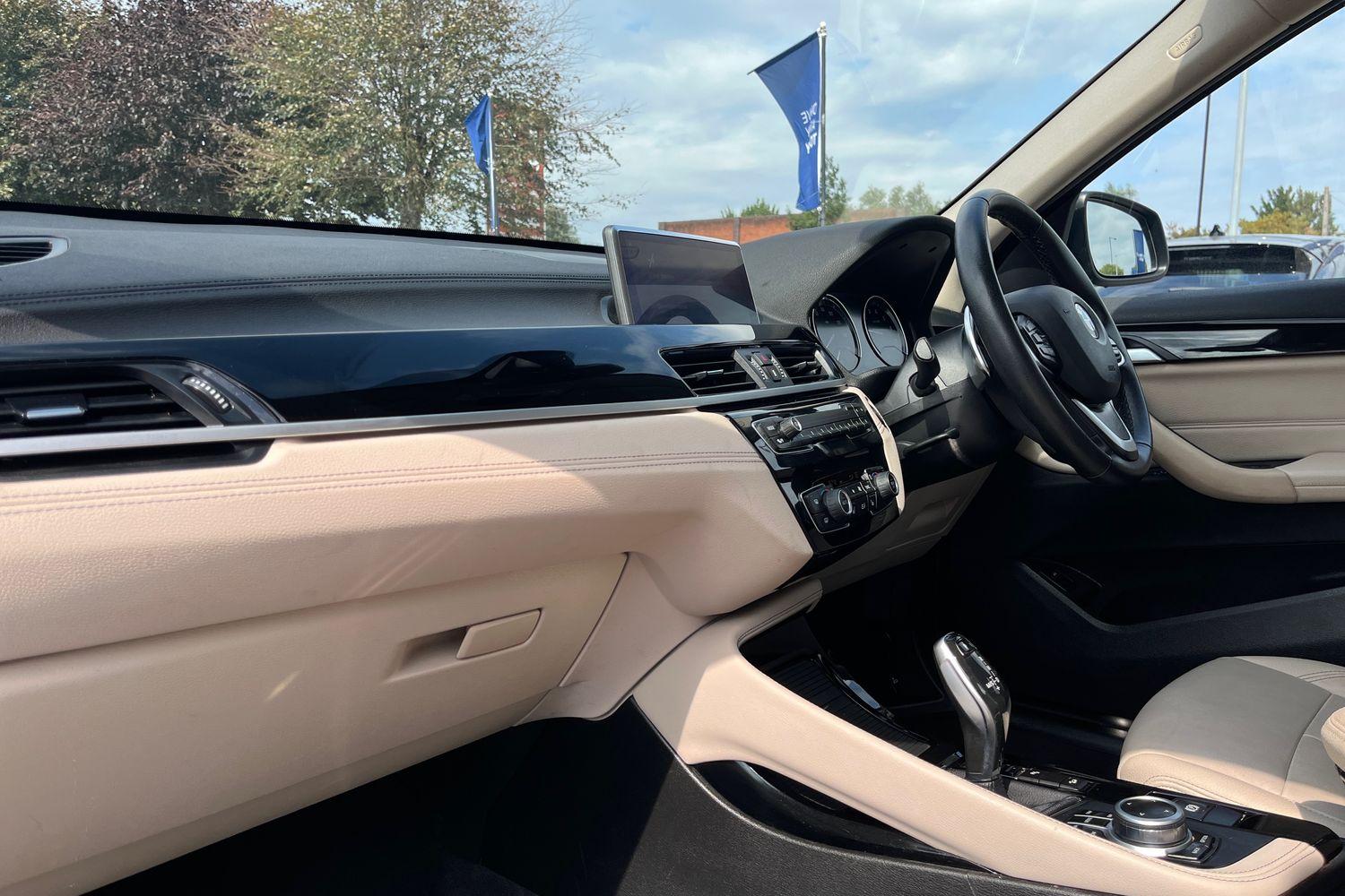 BMW X1 Photo 17