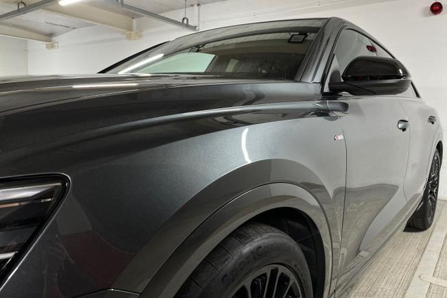 AUDI Q8 Photo 40