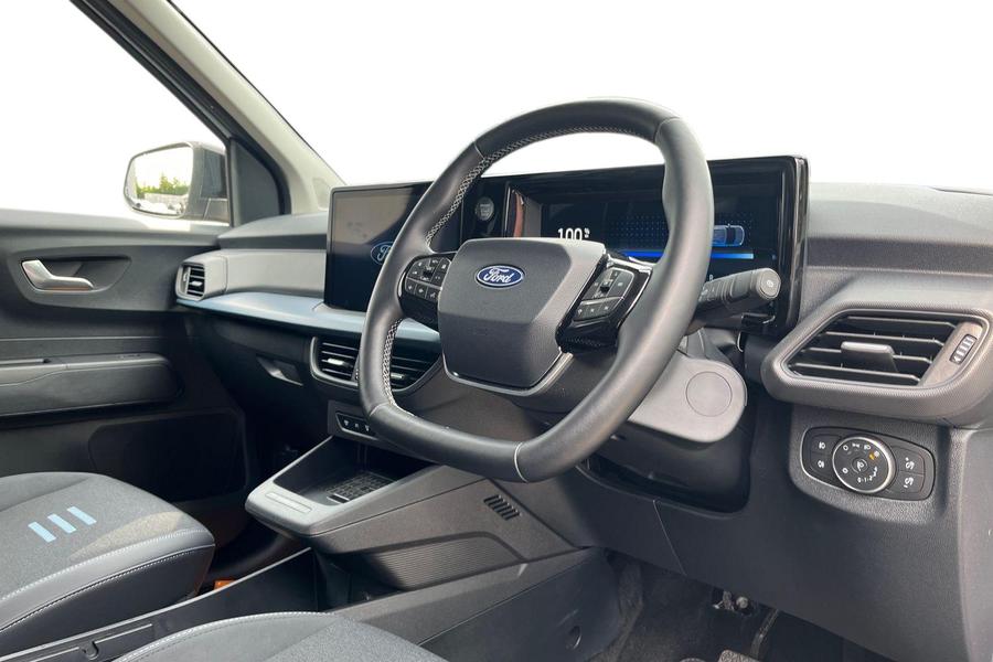 Ford E-TOURNEO COURIER Photo autoimg-91806cf1a4c6c59c40fae0feb78f0b4c112d0fb1.jpg
