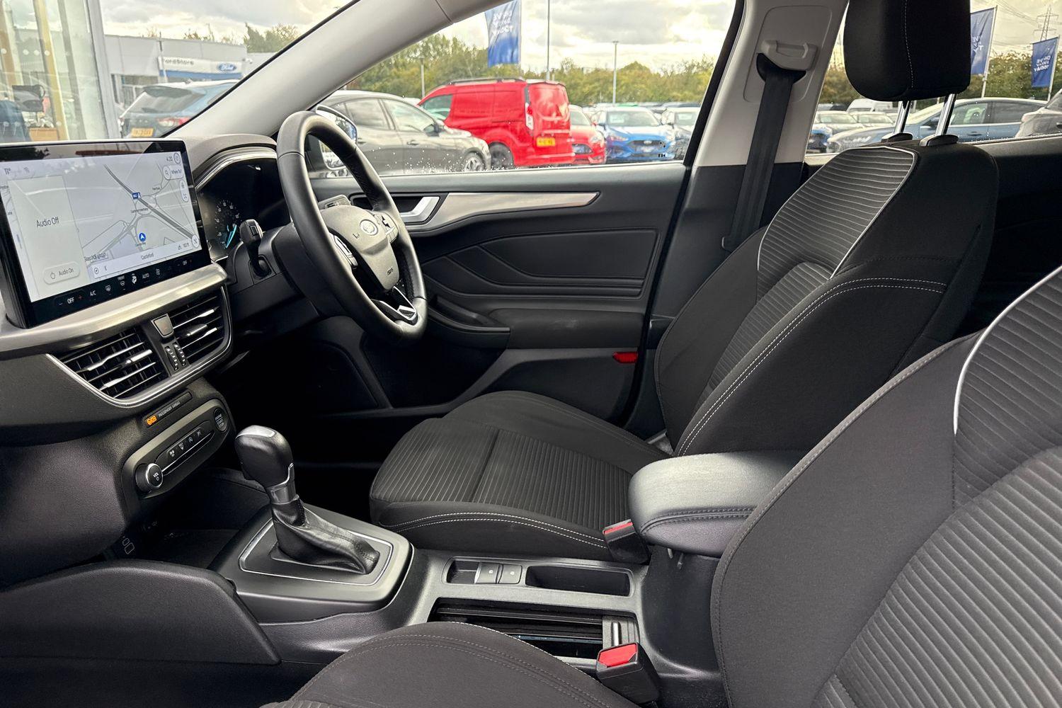 Ford FOCUS Photo 18