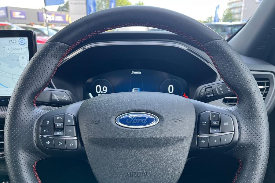 Ford KUGA Photo autoimg-918943be0c7cb9337c3763693f549be5f337afb1.jpg